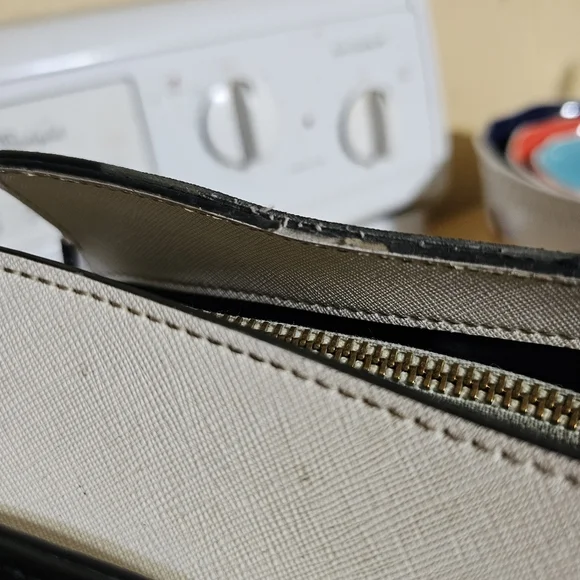 Calvin Klein Black and White Satchel with Gold Hardware - Picture 4 of 10